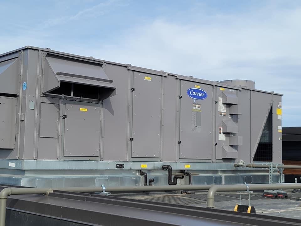Commercial rooftop HVAC unit